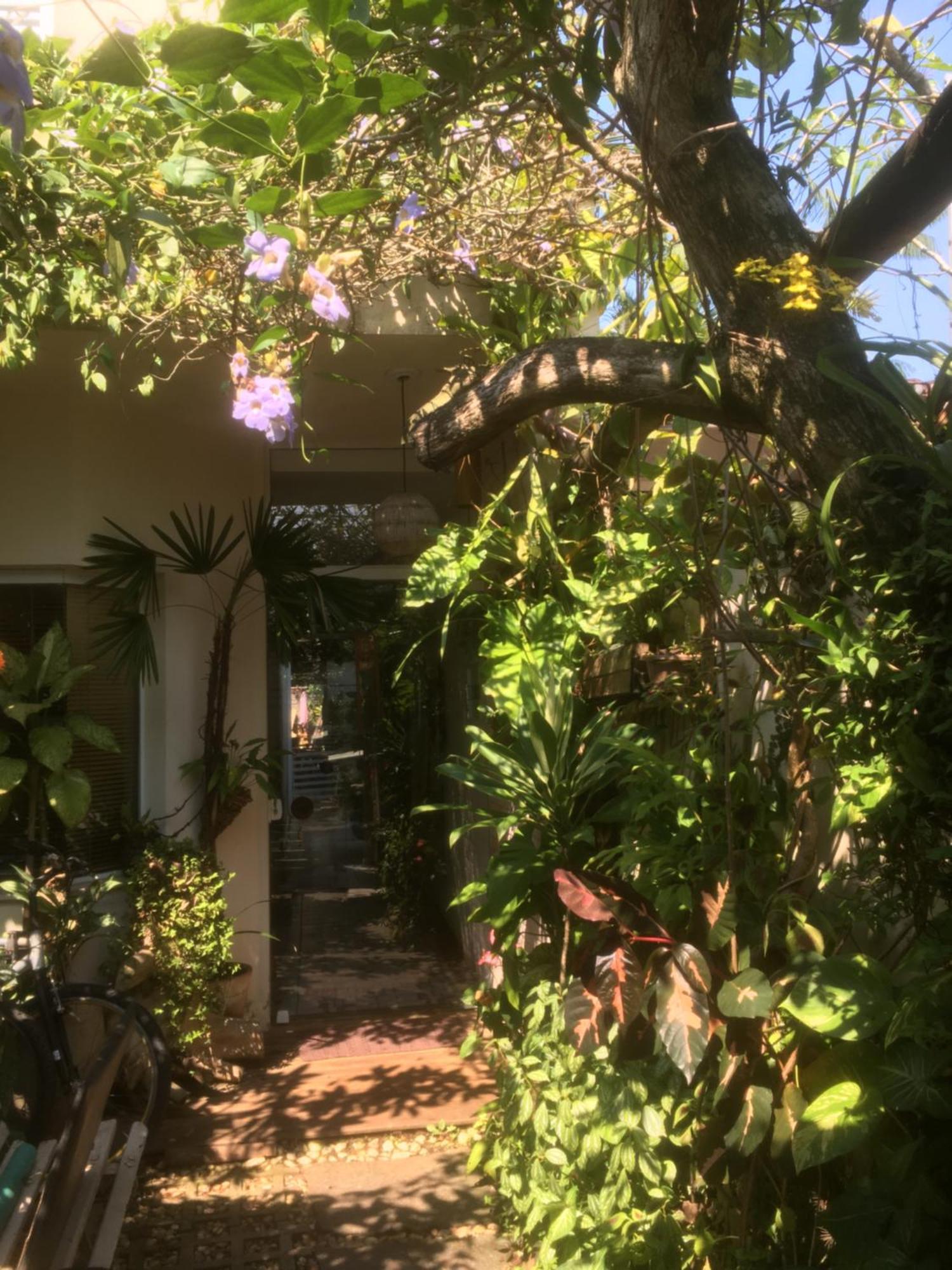Casal Mar E Lua Em Casa Compartilhada